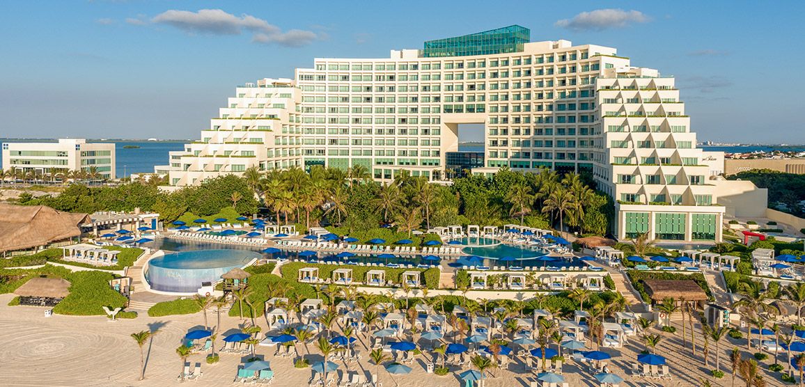 Live Aqua Beach Resort Cancun exterior